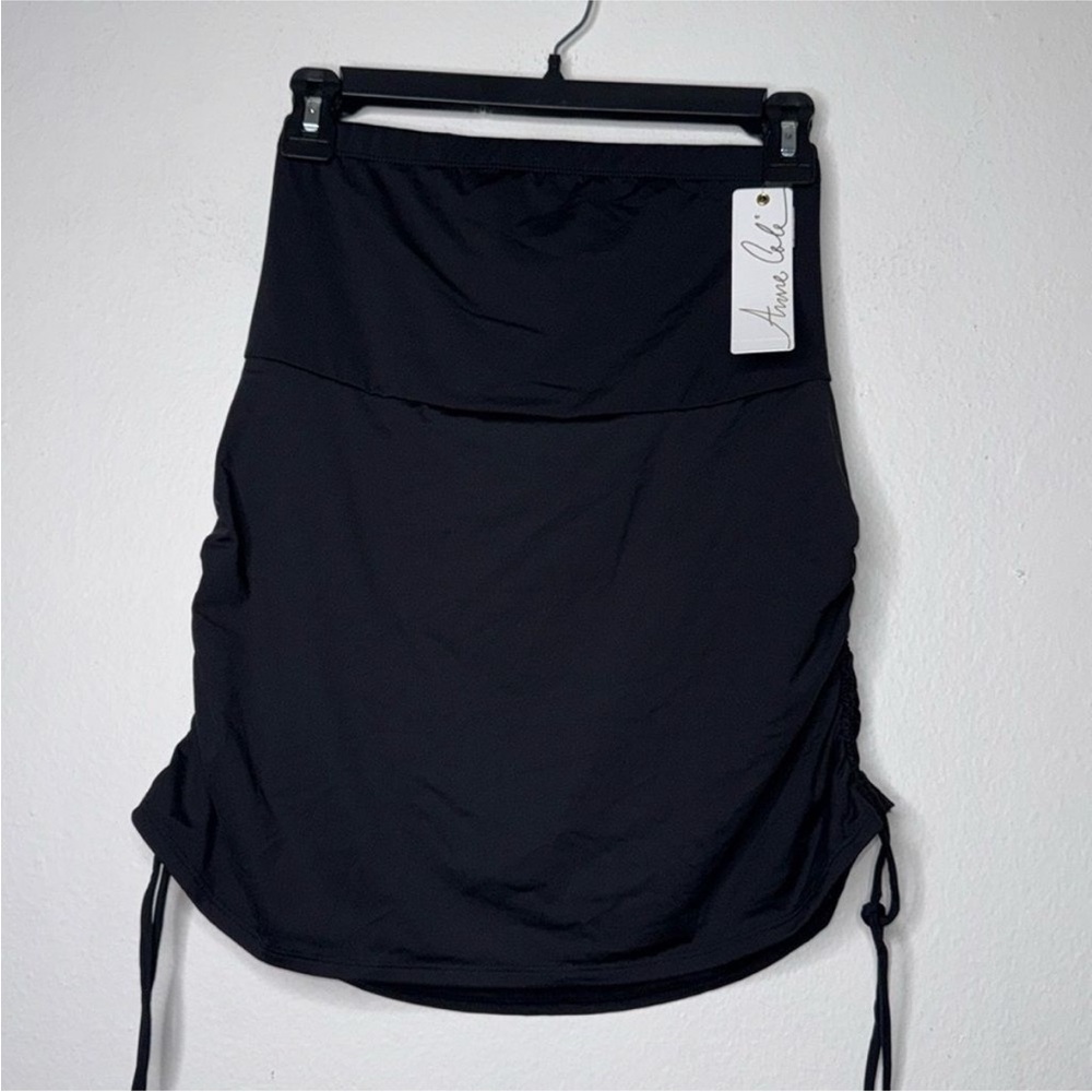 Anne Cole Tummy Control Skirted Bottom
Black Size Medium - Picture 3 of 8